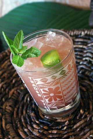 TraderVicsLDN's tweet photo. It’s #Saturday and that means it’s the best day of the week, the perfect time for some #MaiTaiMadness! http://t.co/x3Oul24oMJ