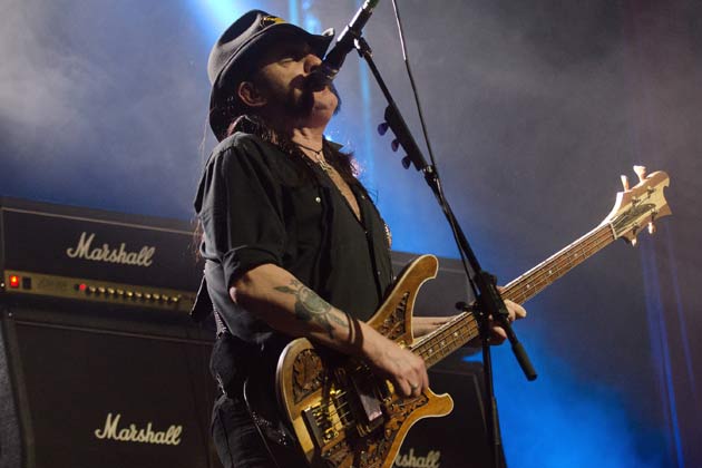 Loudwire tweet picture