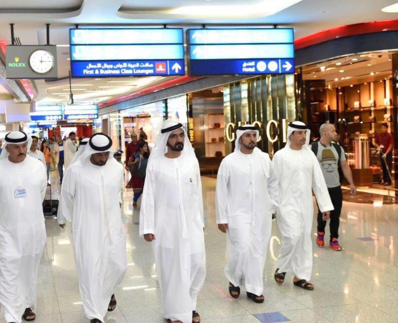 في زيارة لمطار دبي الدولي الذي سيستقبل ٨٠ مليون مسافر هذا العام ليحافظ على صدارته العالمية في حركة المسافرين الدوليين