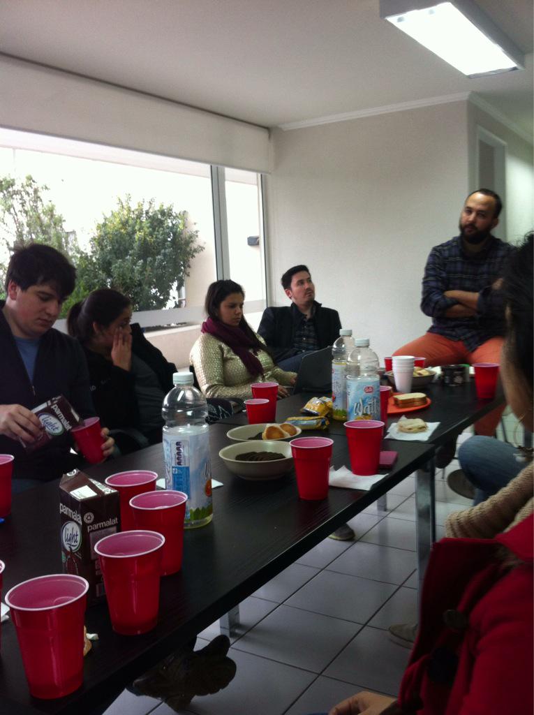 Marijozebra's tweet photo. reunión EM @EspacioMejor #TodosSomosEspacioMejor 💪 http://t.co/ufGcR5pETV
