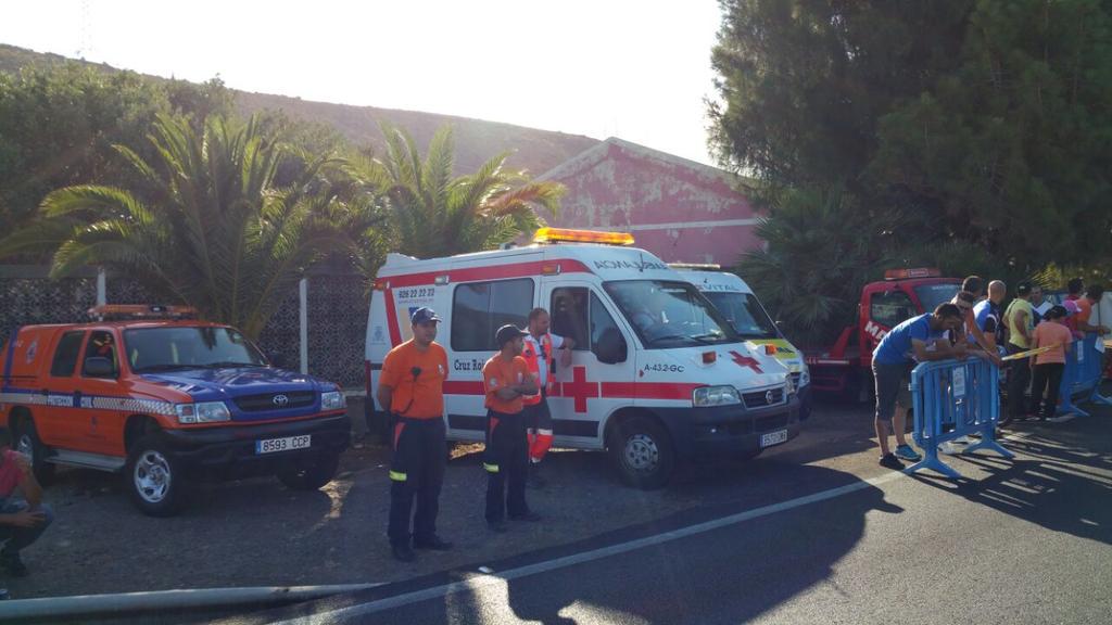PCTelde's tweet photo. Unidad disuasorio y rescate @PCTelde dando cobert. #TCEradelCardón #RCT2015. http://t.co/GctzCwpygd