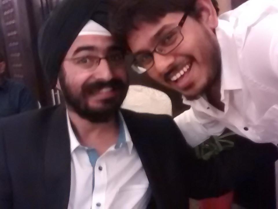 msg91's tweet photo. Backstage selfie with @PiratedSardar of our Creative Catalyst @PaCho1707. #IoT #IoTIndore #MSG91 @RadissonBlu http://t.co/kXg2jChmPi