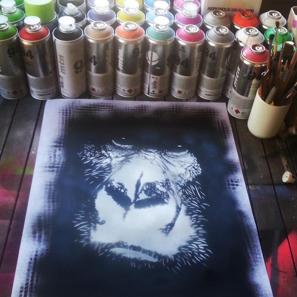 OFFICIALBL1NKS's tweet photo. Titled : Junglist Soldier 
First look at my second instalment from my Animal kingdom collection #contemporary #art http://t.co/vJ4uqgyyqO