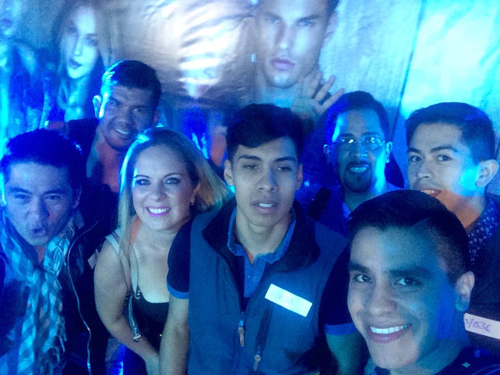 CarlosMirelesA's tweet photo. @BigBrother_PM @bbsky24_7 @OGGIJEANS Con todo en el casting! #SienteElAzul #CastingChilango #OggiEnBBPM #MirelesenBB http://t.co/g1b0BZfdPy
