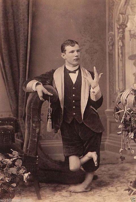 ReaccionesAHS's tweet photo. Los verdaderos freaks de AHS Freak Show. http://t.co/9Oi7b64ork