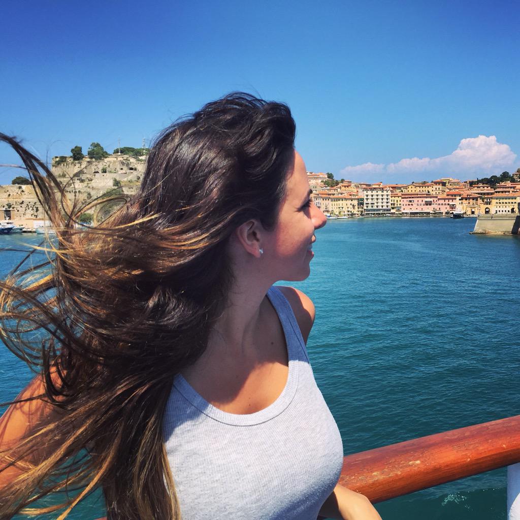 justdanella's tweet image. find out what’s inside you, to make your soul grow #elbaisland #iamcomplete instagram.com/p/50iGJwLctt/