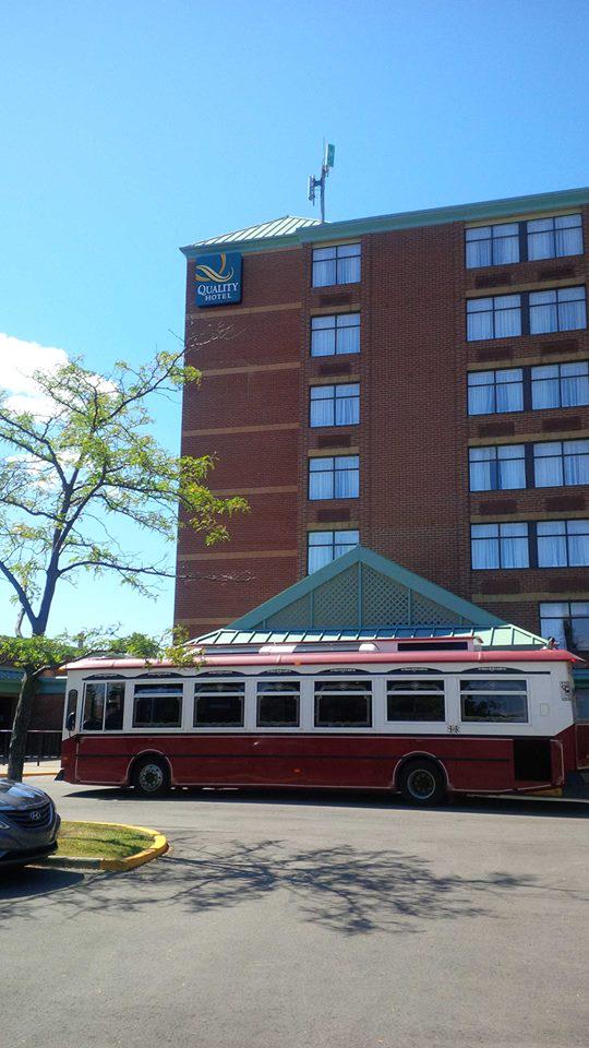 QualityHamilton's tweet image. Welcome Aboard. Great Day for a Wedding. 
#Wedding #HamOnt #Tourism #Travel @HSRTransit @QualityHamilton