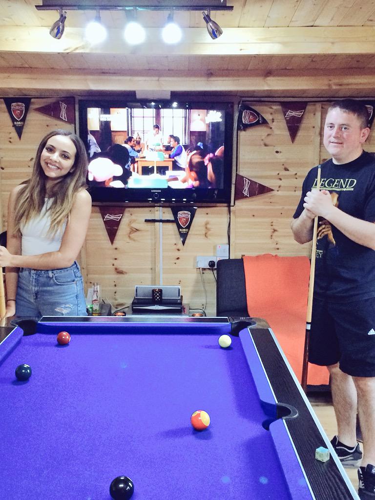 LittleMix's tweet photo. Playing pool with the family ☺️ I'm areet at it to be fair! Look what's on in the background! 👀 xxjadexx http://t.co/HuPWaCnaoc
