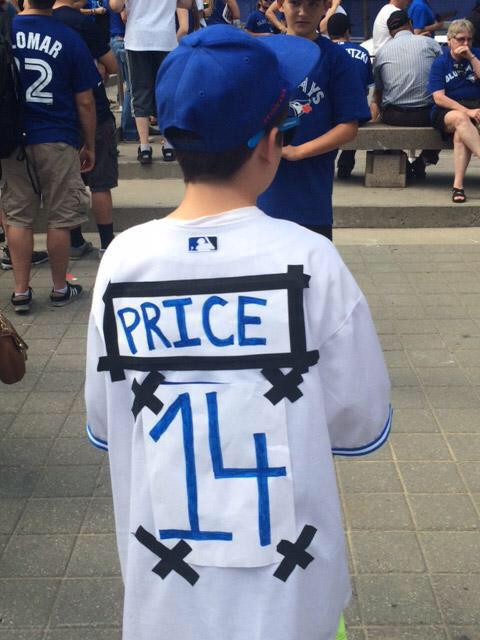 DAVIDprice24's tweet photo. #jays fans please find out who this kid is and his or his parents Twitter handle!! His price jersey will be waiting http://t.co/7L9IBJHs7o