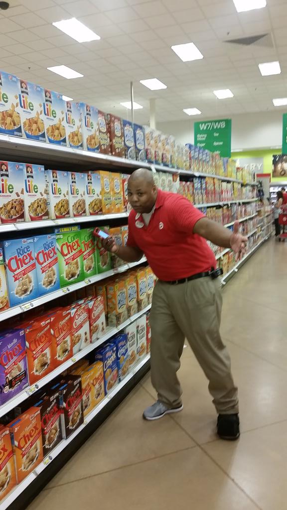 HBTGT's tweet photo. #TwitterlessJeff doing big things during E1!! Lod 1✔ http://t.co/mecGDhOPtW