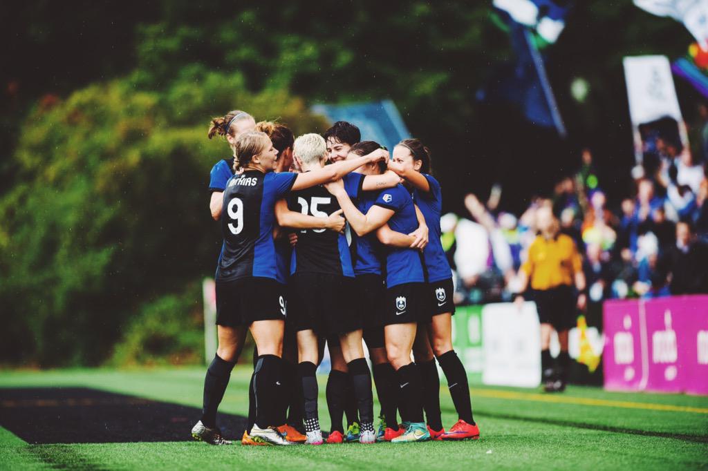 reignfc's tweet photo. Morning! It's #ReignFCMatchday! โฝ๏ธ
#BOSvSRFC kicks off at 1pm PT!
Bookmark the stream now! ๐ป http://t.co/SFkebdaPcs http://t.co/zWYtJ2SEri