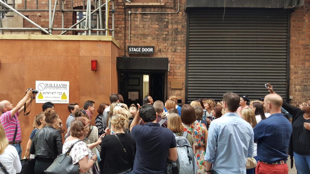stageybookish's tweet photo. Just some of the crowd @Beverleyknight spoke to at Stage Door after the matinee @MemphisMusical today! #QueenBev ๐๐๐ http://t.co/KnwfM2pFJY