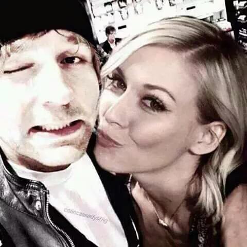 RRomanreigns's tweet photo. Its national boyfriend day I wonder what my babe has for me today too babe  @reneeyoung216 😘😘😘 http://t.co/o9DdmySrwo