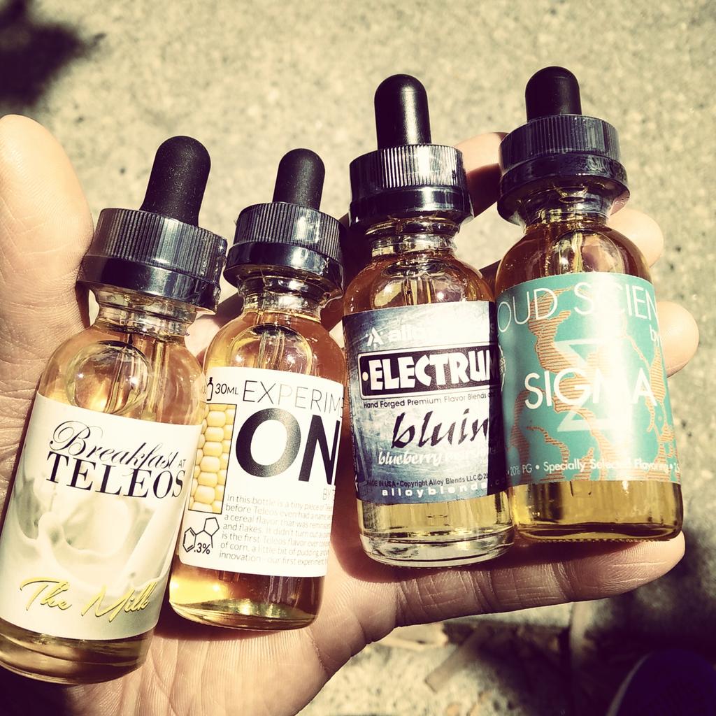ATKoftheVapes's tweet photo. Today's hand check. Can't wait to try all of our new arrivals. #attackofthevapes http://t.co/N9ZcKoMtCB #vapelife http://t.co/Dlb2oRSq9p