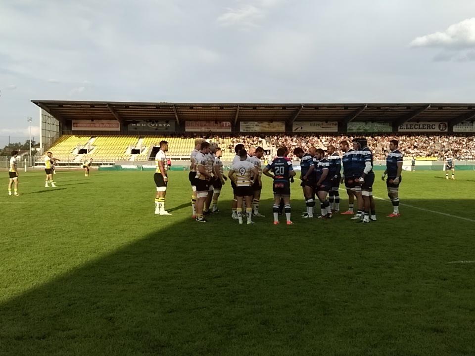 CastresRugby's tweet photo. 49' le CO fait tourner la majorité de l'effectif. Dupont/Urdapilleta à la charnière et 1er match pour Smith ! #SCACO http://t.co/HpFf7DuQqj