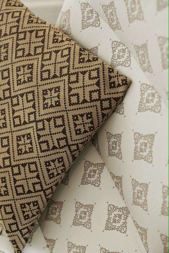 KenzFabrics's tweet photo. نعود إليكم بإطلالة جديدة من معرضنا #الجديد #الرياض #ننتظركم #ستائر #تنجيد #كنب #ديكور #اقمشة #حصريا #الرياض #جدة http://t.co/11MGHjELyH