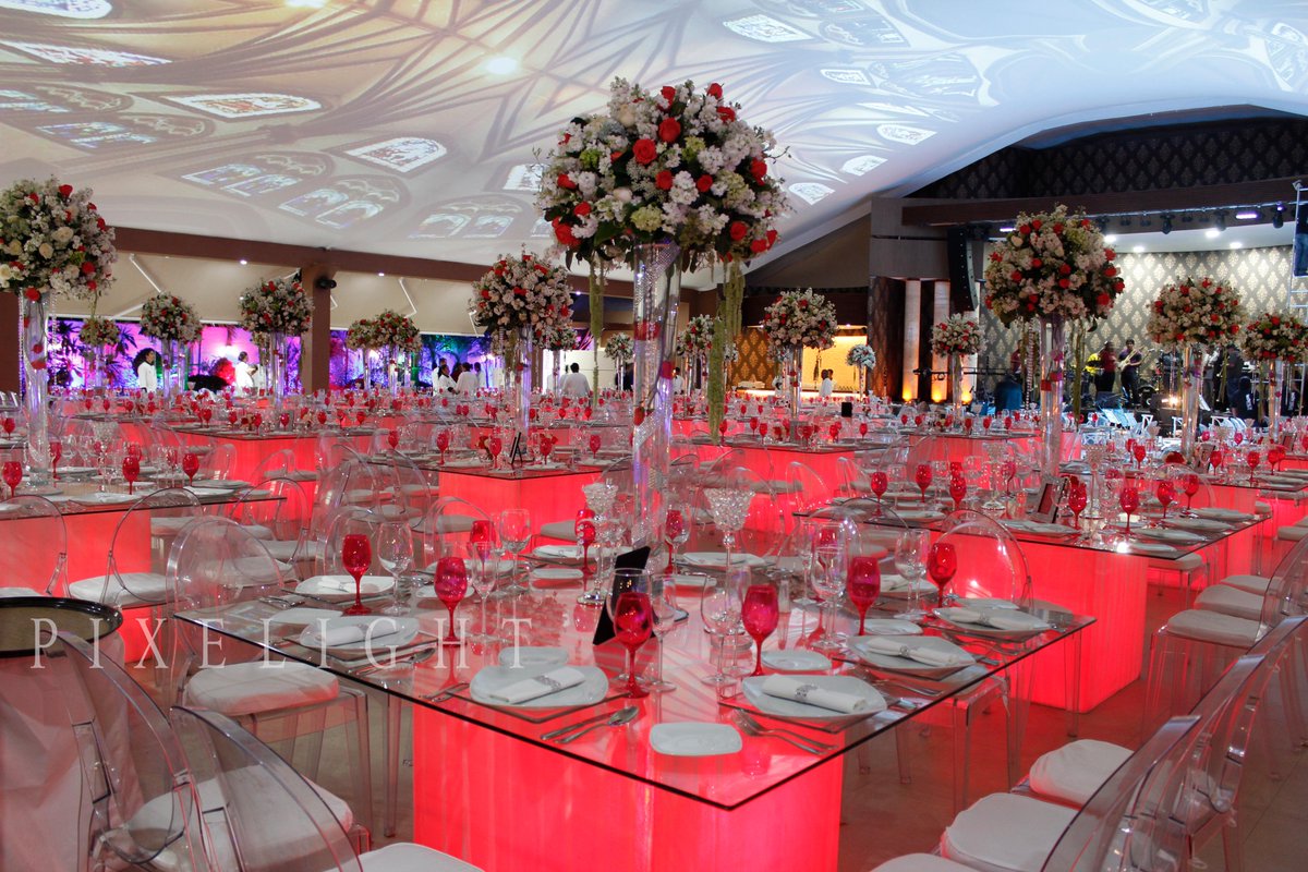 Pixellight17's tweet image. Mesas iluminadas ¡con cambio de colores! 
#Mesasiluminadas  #pixelight ¡Pide informes sin compromiso!