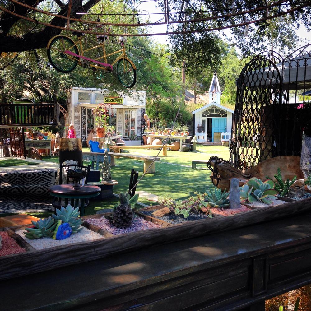 bright_austin's tweet photo. My happy place! #revival #interiordesign #rustic #atx #decor #hamletthepig http://t.co/Klbnrsr73k