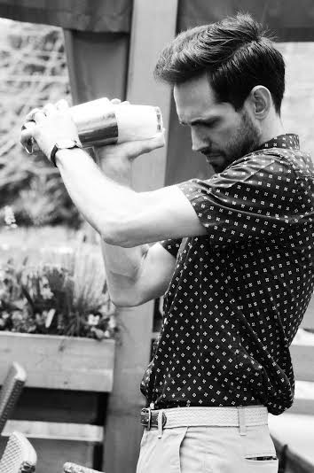 TheLowryMN's tweet photo. Come meet our Cocktail creater, Colin @TheLowryMN! He's here all night! #happyhour #scratchcocktails http://t.co/VQMI1s4jSu