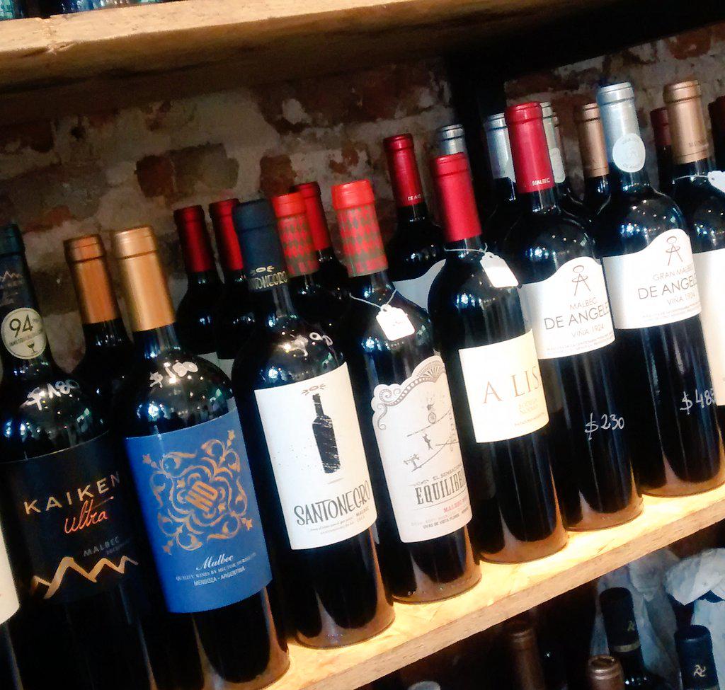 NatiBeneitez's tweet photo. El amiguito @vinosantonegro en @PainetVin =) http://t.co/sJ58FvEPgM