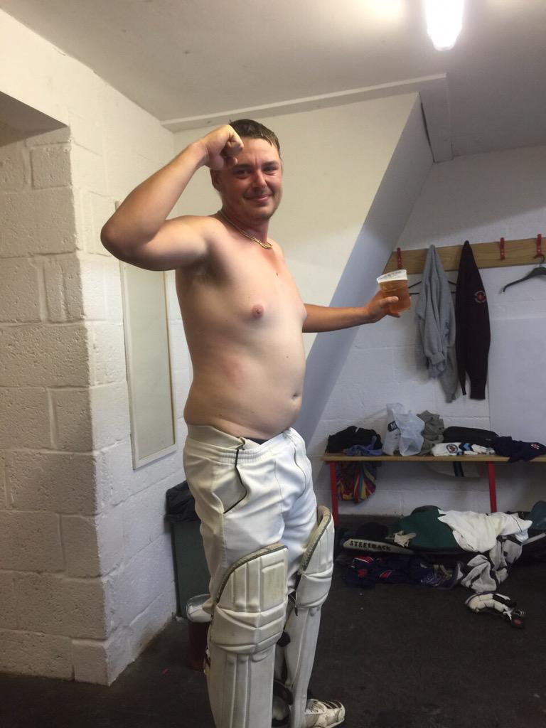 Gloucester_CC's tweet photo. @colly1991 125 not out brings the win home!! #slugger #brillo #callum http://t.co/hZb5Zvw768