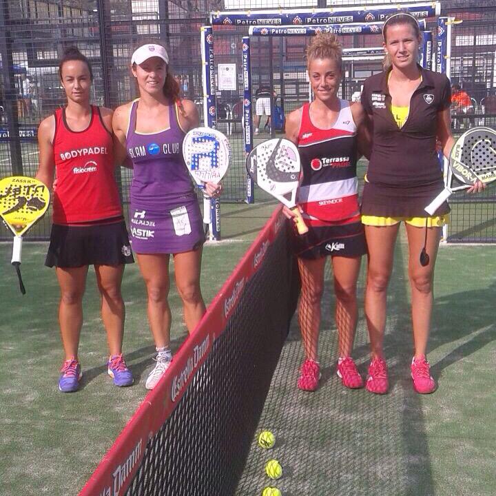 viborapadel's tweet photo. Victoria por 7/5-6/3 de nuestra jugadora @annavimi junto a Eli_Duran en semis #GrandSlamSlampadel @FCatalanaPadel ✌🏻️ http://t.co/1hY8XM0JCA