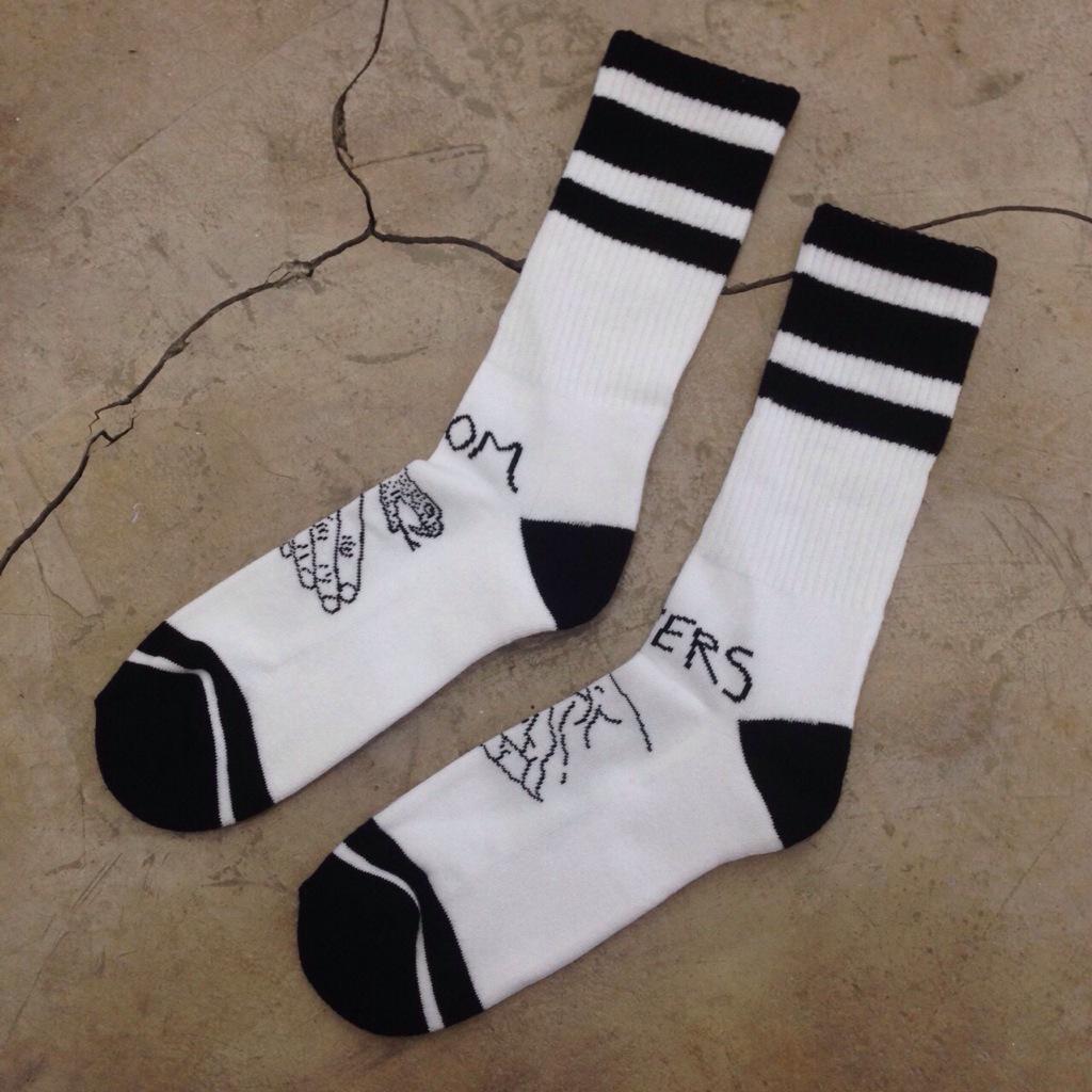 Navajatv's tweet image. Snake Shake Socks de @doomsayersclub en #CasaNavaja #SnakeShake #DOOMSAYERS