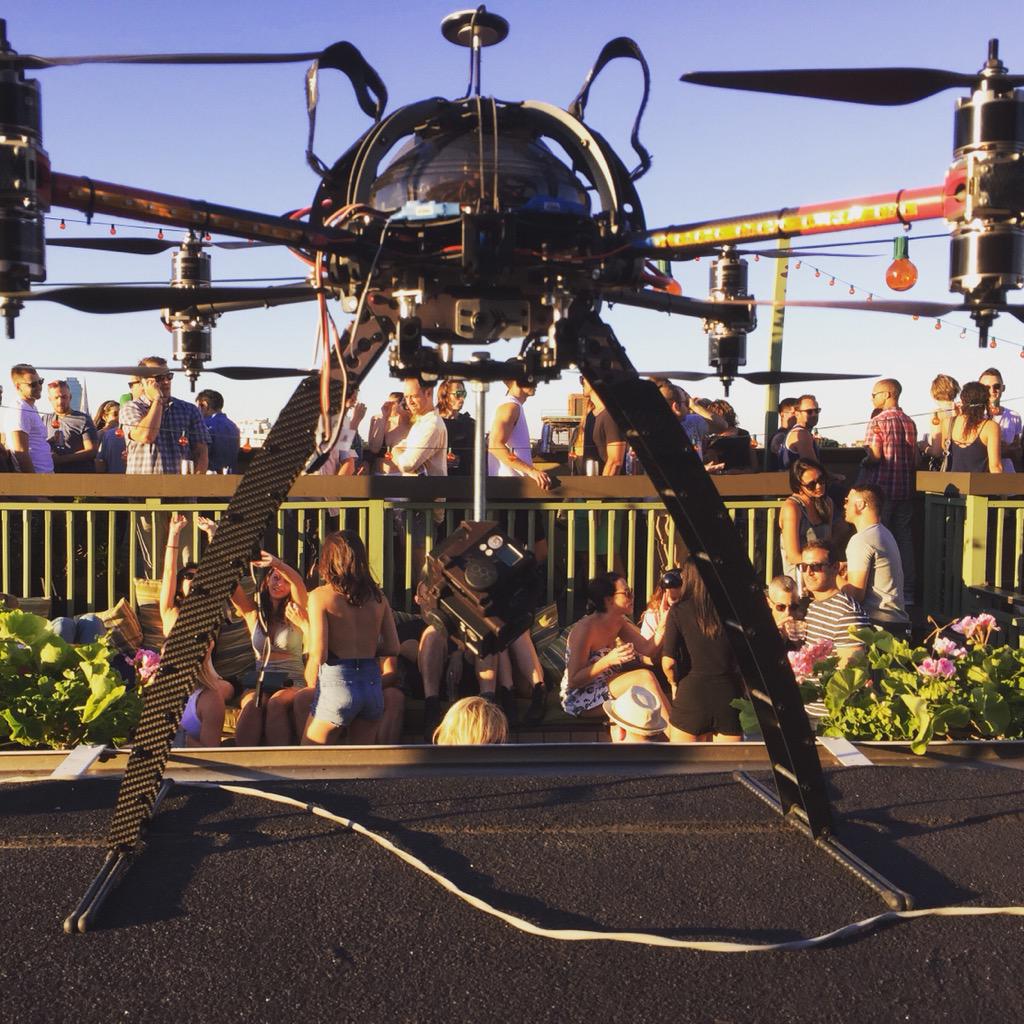 skydroneusa's tweet photo. Some images of the #Skyjib360 @OutputClubBK for @ABSOLUTvodka_US #AbsolutReality #BobMoses http://t.co/r9VGwIgQ0E