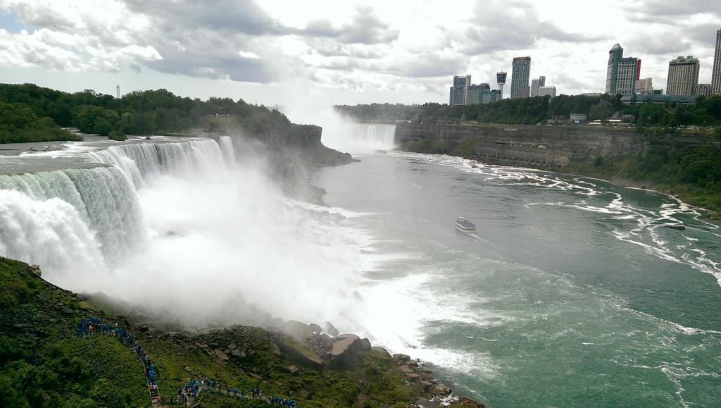 Sami11Otaif's tweet photo. ##Trip_to_Niagara_Falls
#New_York
#kent_State
#kent_State_University
#Jazan_University
#Niagra_Falls
#2015_8_1 http://t.co/k9VVIkZRkR