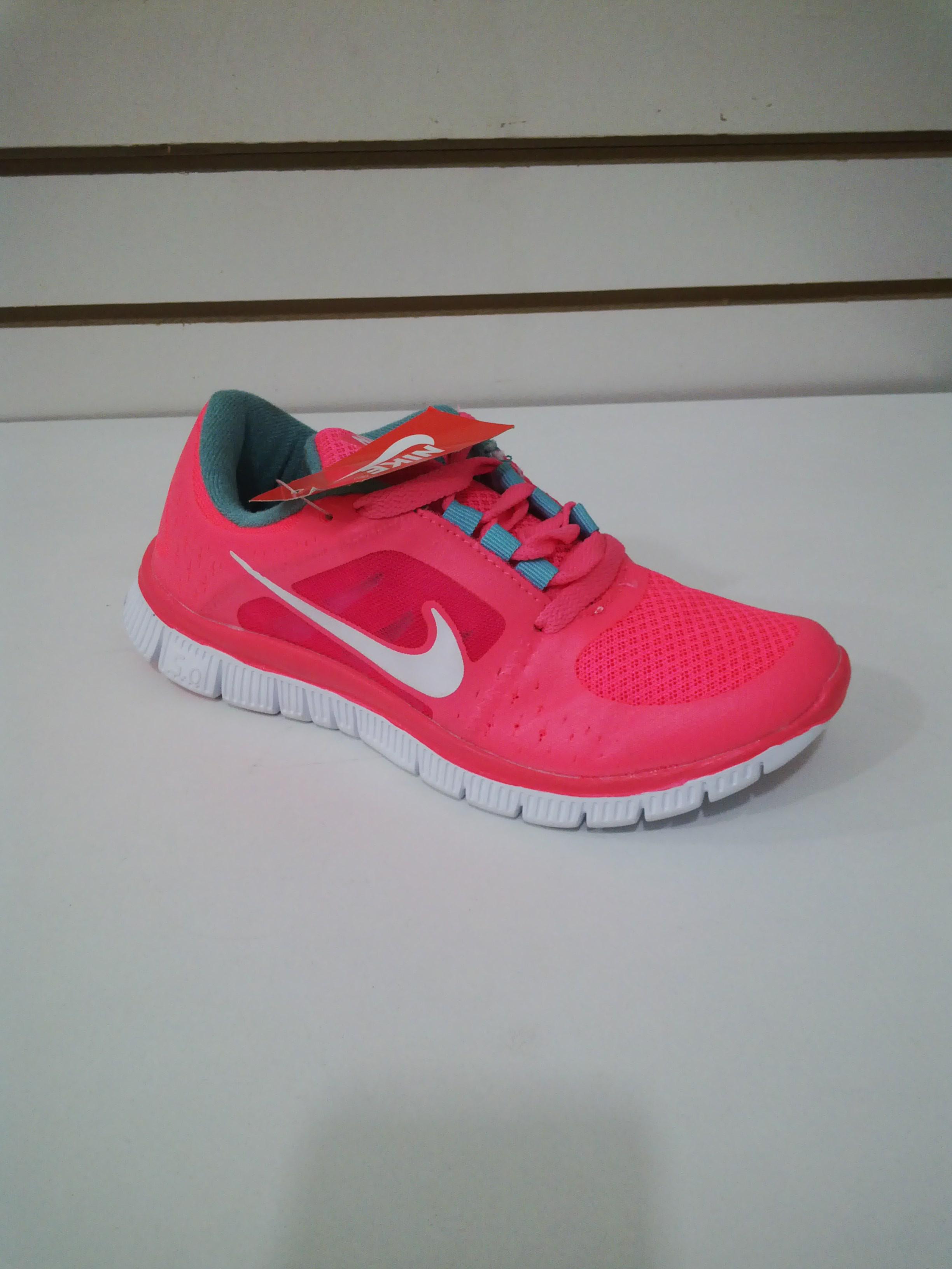 Mal Tumor maligno lanzador modaatuestilo23 on Twitter: "Gomas Nike Free para dama desde la 35 hasta la  39 , 15500 Bs.F. http://t.co/xq8JSyC769" / Twitter