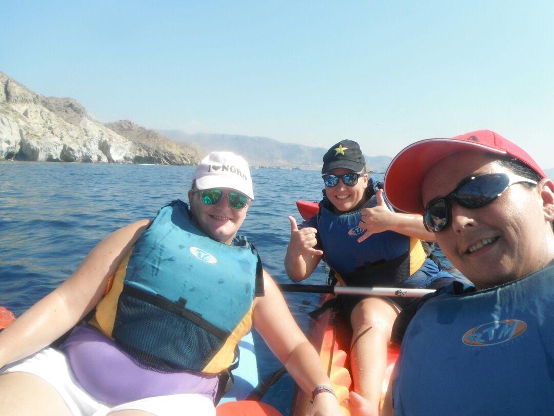 JennySD7's tweet photo. Gran día en la ruta de los kayac!!! #muchasrisas #snorkel #sanjose #paraíso @rosa_martinso @Mariapolloo http://t.co/56ADP3FVP1