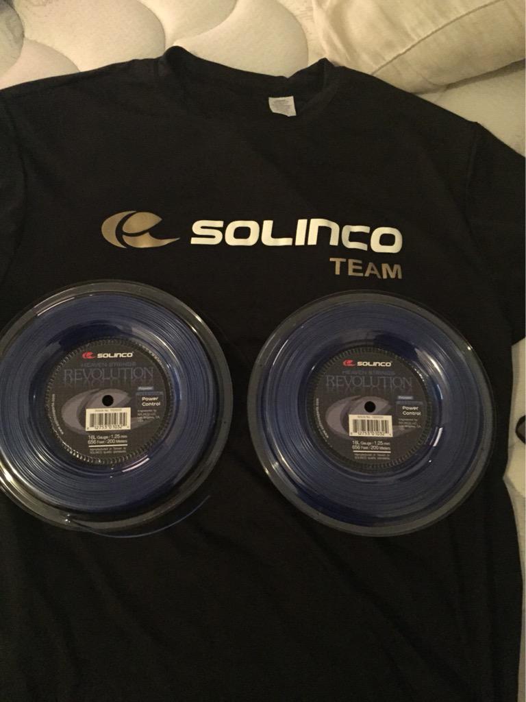 Atkinson_Nic's tweet photo. Shout out to @SOLINCOsports for hooking me up with the string before I head out to college. #heavenstrings 👌🏼🎾 http://t.co/StJvlSWgmw