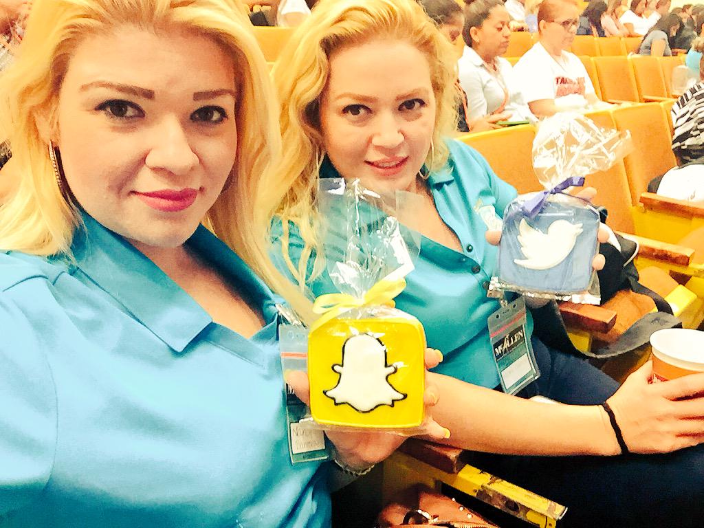 NancyBa72957929's tweet image. #iPlzaSTX #iPadPaloozaSTX #gettingtechy @PerezStrong @scholarpride