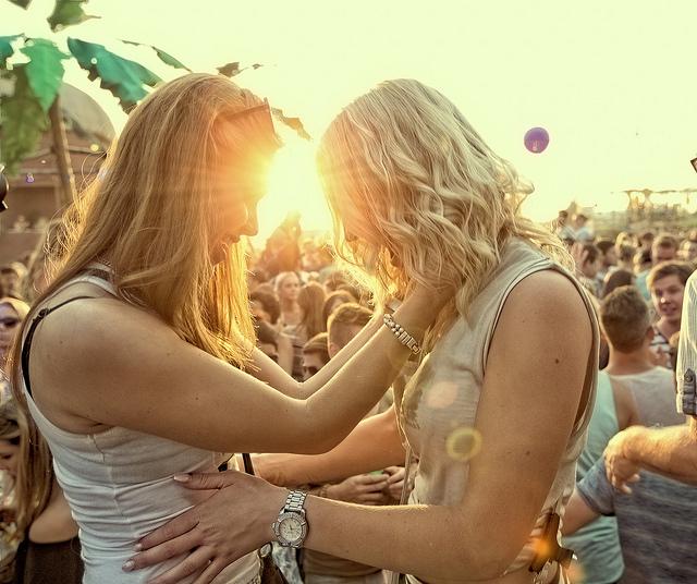 3FM's tweet photo. Op @Solarweekend schiet #3FM-fotograaf @Benz prachtige plaatjes! Check ze hier: http://t.co/BQQO2rvUgJ #Solar15 http://t.co/TfYIgtcSeV