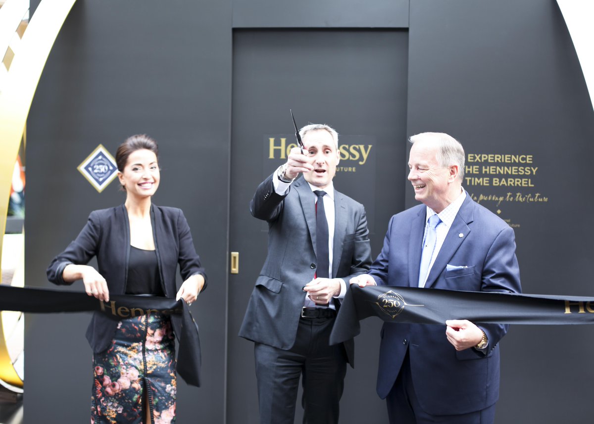 TheGATE's tweet photo. Celebrating 250 years of Hennessy w/ cocktails, food pairings & Collector Blend: http://t.co/6zGdMAdWUu #TimeBarrel http://t.co/7TSMXSjNIT