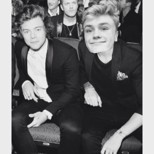sauramccann's tweet photo. @thomasistrash #THARRY i think this is bOOOOm http://t.co/VLyEHDIzZ9