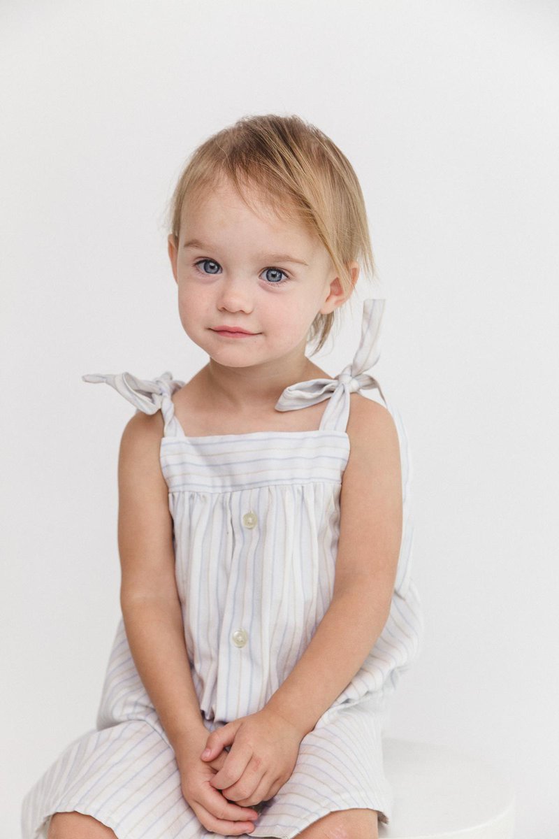 fab5day's tweet photo. She's two years old, and telling us how it is, at today's #fab5day. #childrensportraits #cville http://t.co/JowXCV0HXn
