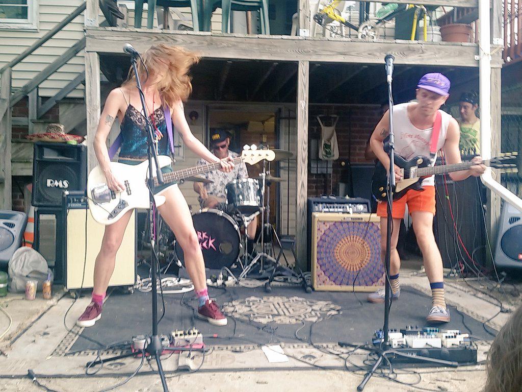 xaqrox's tweet photo. .@wing_dam ripping in the sun #InFestDC2 @InFestDC http://t.co/Ls5DJeuh2R