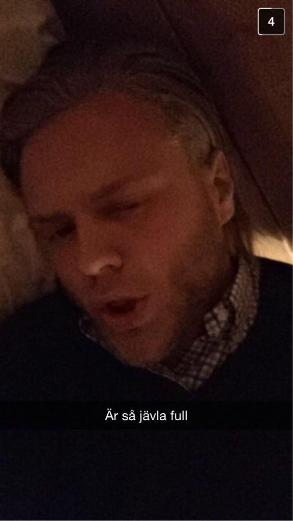 JohannesJnsson2's tweet photo. @philipmattssson är tydligen på lyset http://t.co/3QwogTLLIk