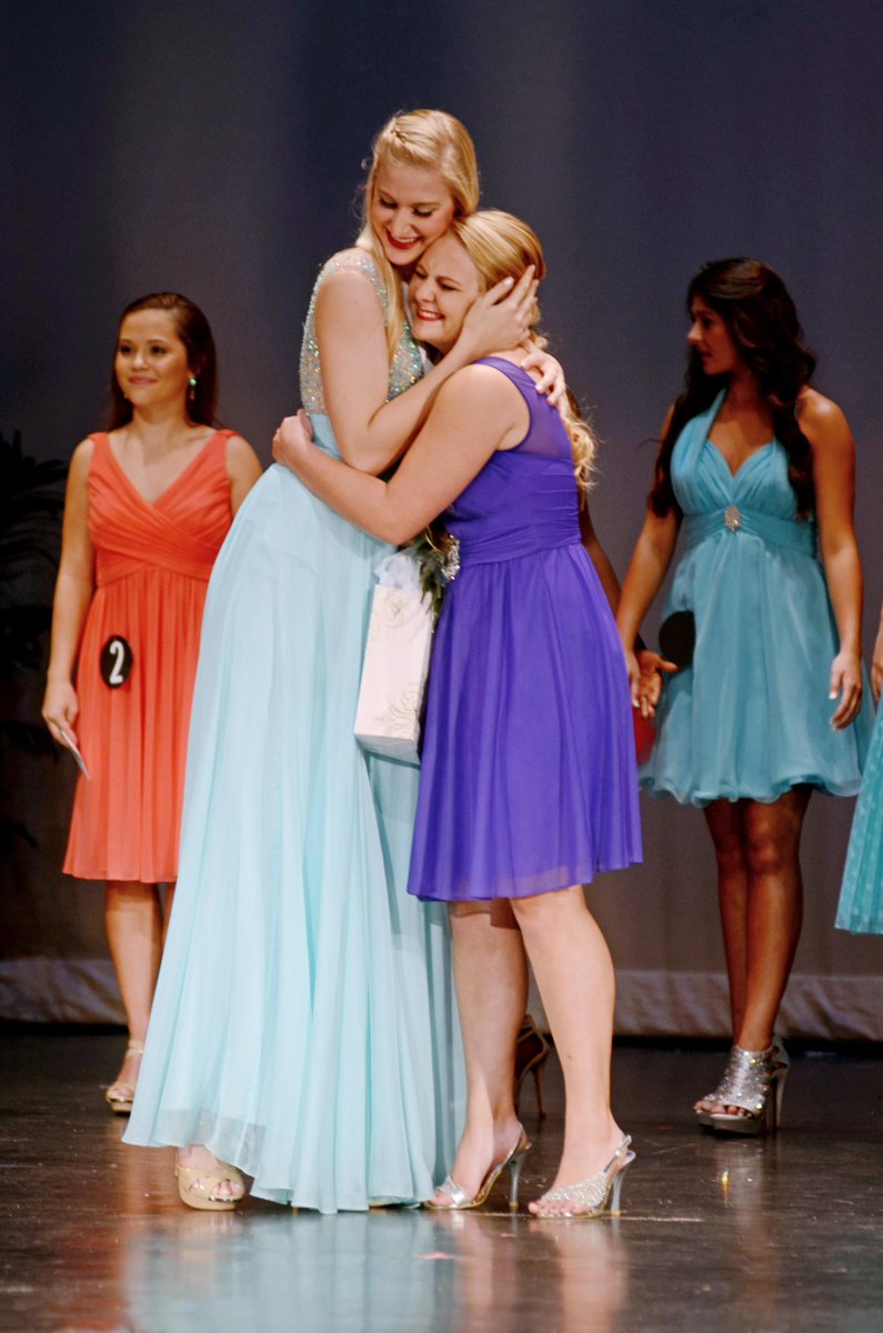 CPattersonNews's tweet photo. Congratulations to Morgan Vardaman, the 2016 Distinguished Young Woman! http://t.co/FT1lLIXuBX