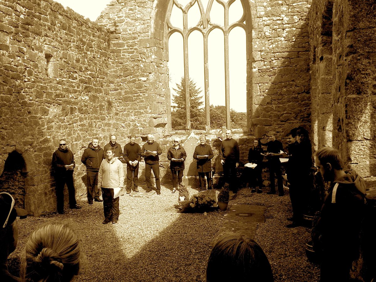 Elvisnspiders's tweet photo. @DramaSligo @SligoRaincoats very special :)
#ACountryUnderWave #Yeats2015 http://t.co/sLB6bT9Iao