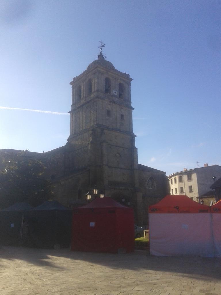 Judelar_'s tweet photo. Mirar lo q os habeis perdido en aguilar d campo ... y sta vez lo hemos hecho en planxas #RicoRico #Goimar y mañana + http://t.co/IAOvHGbBlD