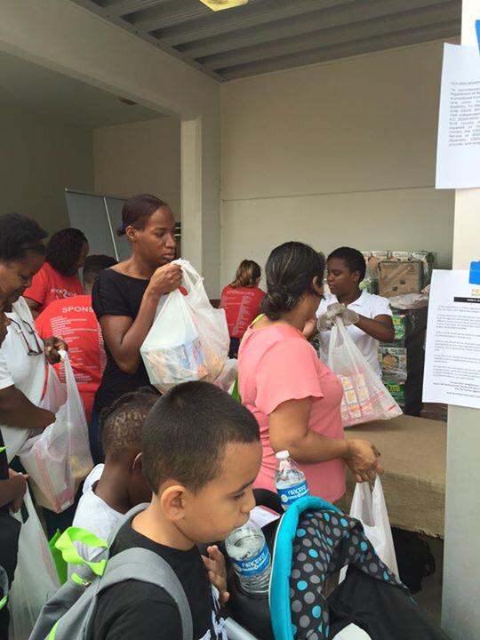 The Title I Dept. continued their weekend of service at the Back to School Health Fair with @FeedingSFL Great Job!!