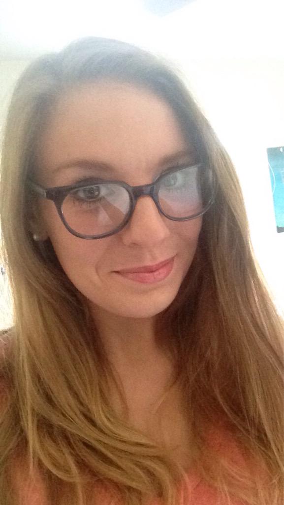 Razelwood's tweet photo. I've narrowed it down to the Laurel and the Keene! Love this #WarbyHomeTryOn ! #WarbyParker #nomoretapedglasses http://t.co/Z0DoPmAdlQ