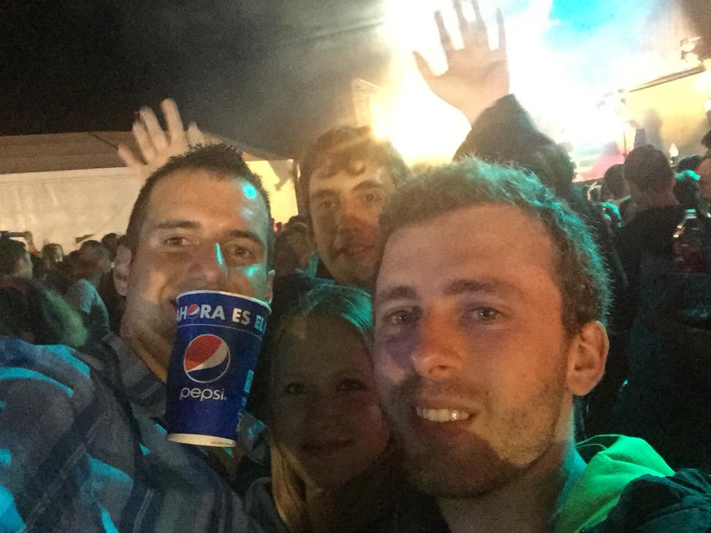danfercres's tweet photo. #ondafutura http://t.co/4Jw2nIUrF9