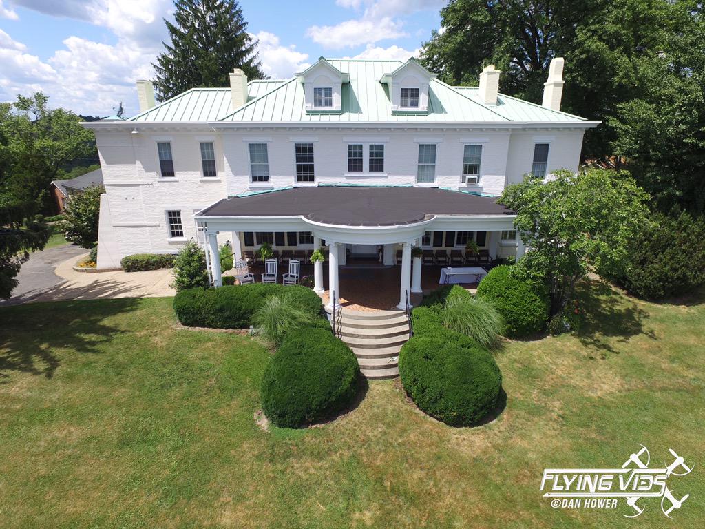 FlyingVids's tweet image. The beautiful Sandcrest Resort in Wheeling WV!