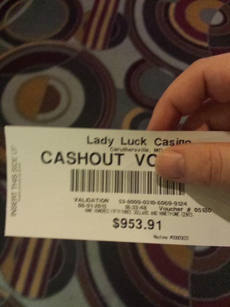 JoeBink21's tweet photo. Guess my new glasses are lucky http://t.co/LLqicFEqaq