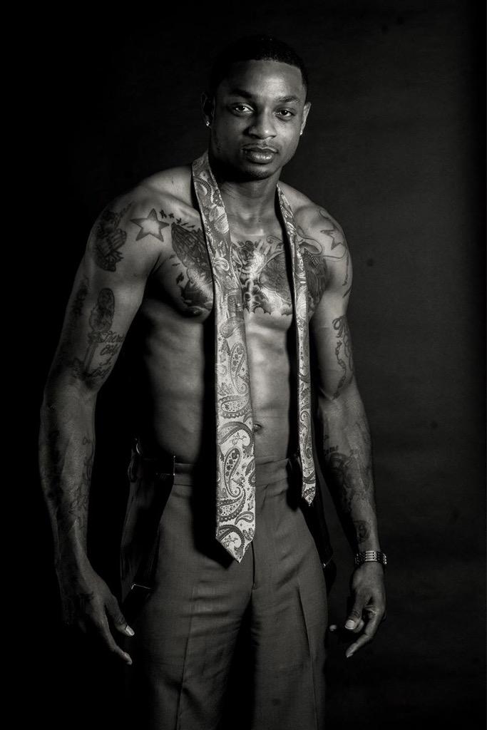 DerrickWebster's tweet photo. Contracts signed and they got me working already #boxer #actor #Modeling #AboutThisLife http://t.co/fxplJtoZhf