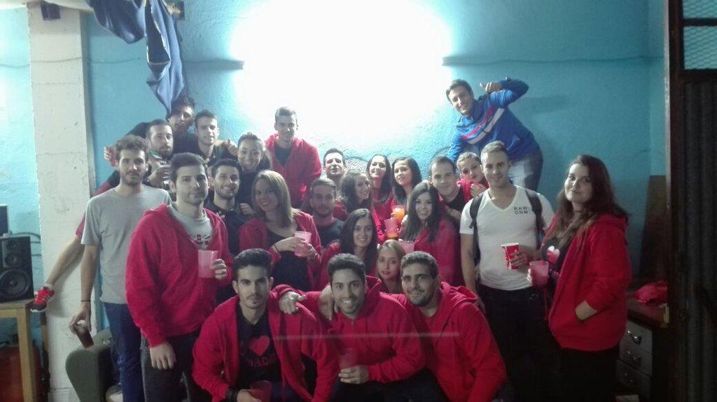 DESMADREEE's tweet photo. A por el ultimo dia DESMADREEE . A darlo todo. http://t.co/MYzN1Vku13