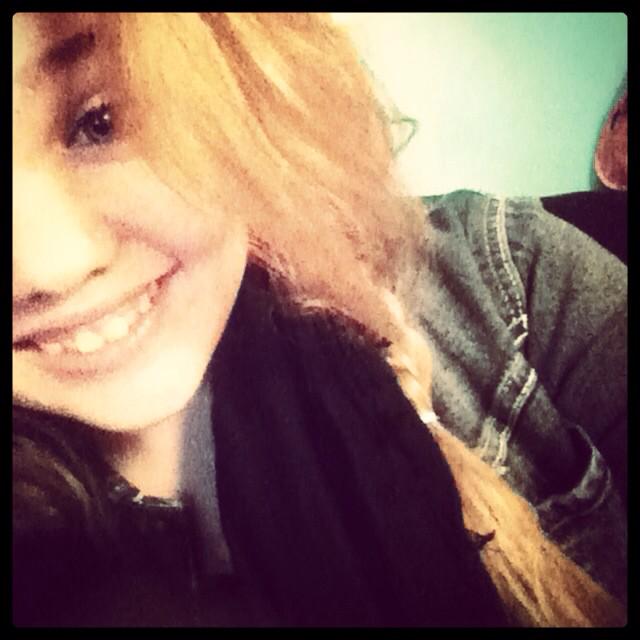 SheetzCheyanne's tweet photo. @camerondallas smile because you make me smile everyday, xoxo love http://t.co/U375cO087f